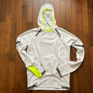 Brooks Women’s reflective running hoodie
